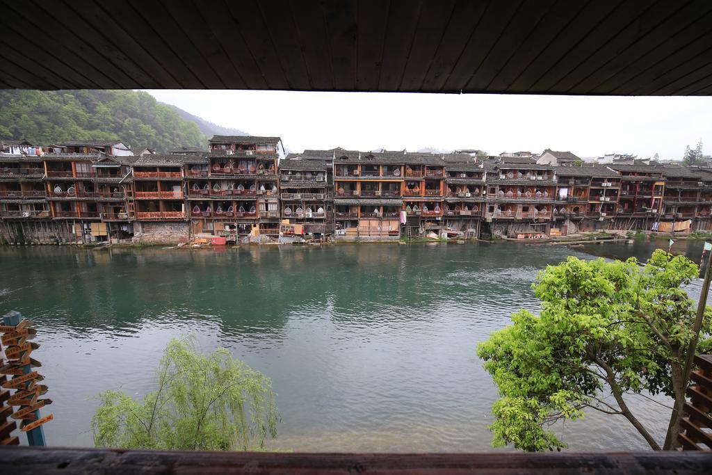 Fenghuang 1St Apartment المظهر الخارجي الصورة